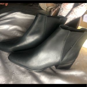 Pola Leather Chelsea boots